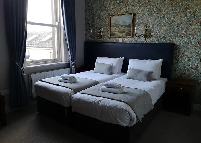 Glen Gat House 3*